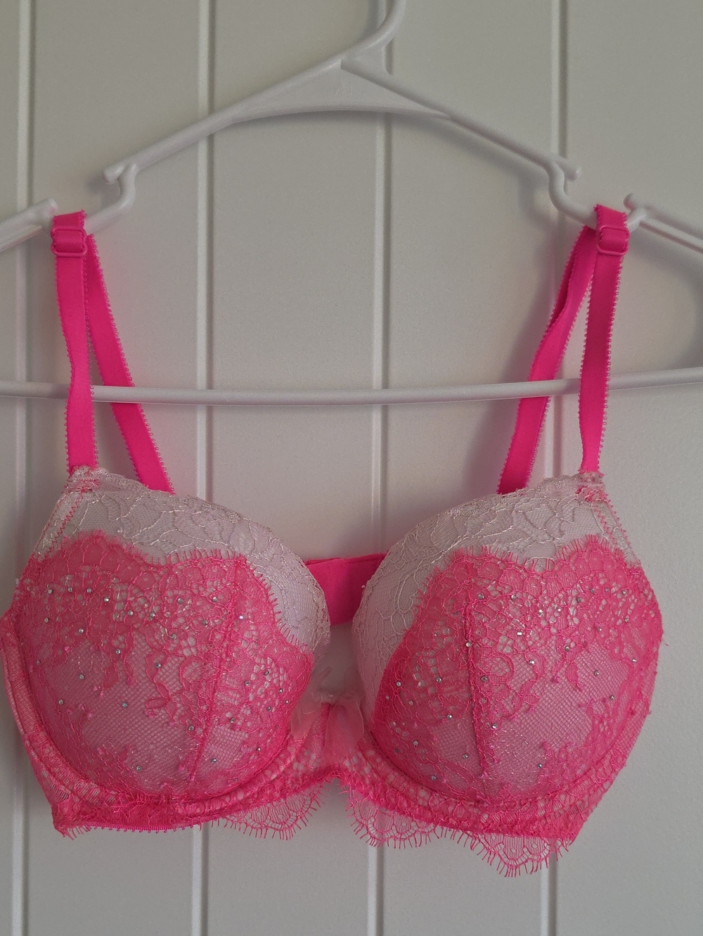 Victoria's Secret Drram Angels Lace Hot Pink Bra Size 36D
